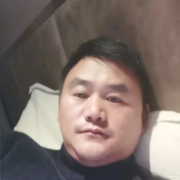 奔跑的第二张照片--凉山父母相亲团